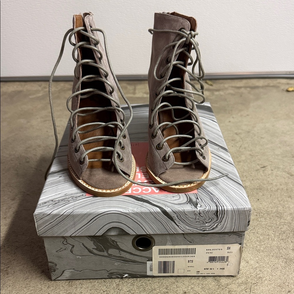 Brand new Jefferey Campbell Stylish Gray Lace-Up Women's Shoes